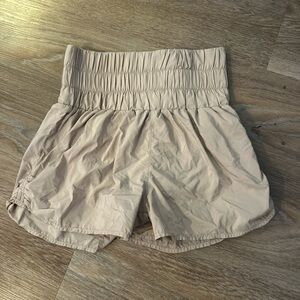 Mondetta Women's Tan High-Waisted Shorts